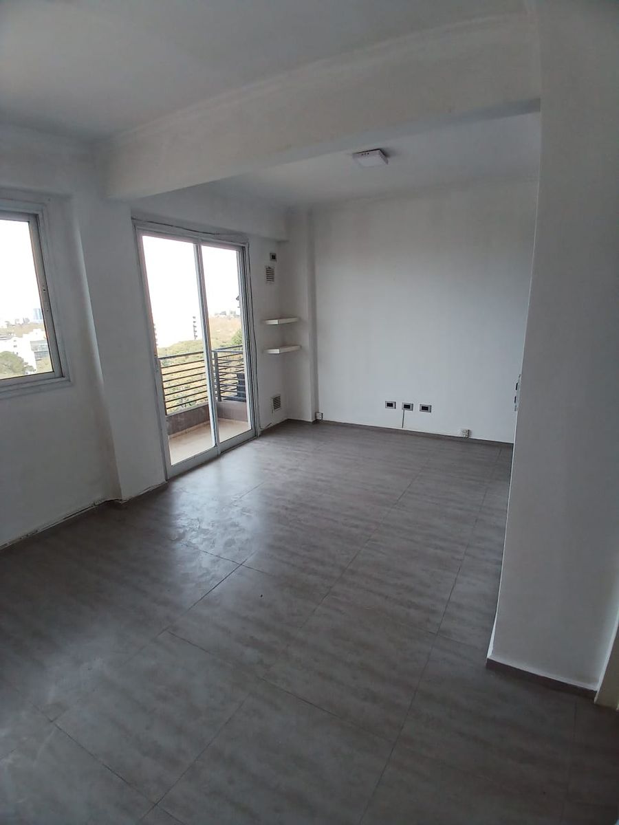 HERMOSO MONOAMBIENTE MUY AMPLIO E IMPECABLE BALCON VISTA PANORAMICA — foto 13