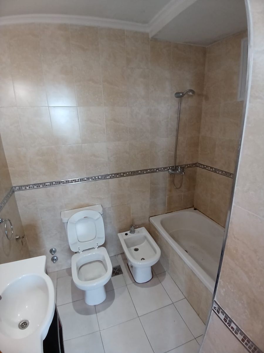 HERMOSO MONOAMBIENTE MUY AMPLIO E IMPECABLE BALCON VISTA PANORAMICA — foto 15