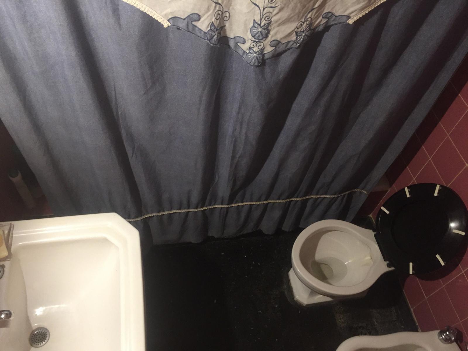 CASA EN ESQUINA ANTIGUA 4 AMB 2 BAÑOS MAS 110 M2 A TERMINAR EN PLANTA ALTA — foto 14
