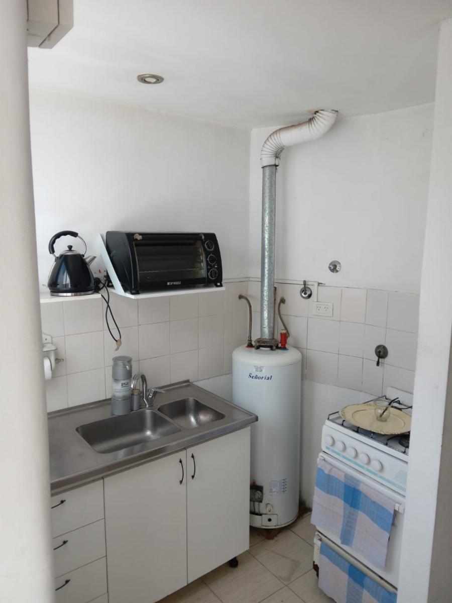 TIPO CASA 3 AMBIENTES SIN EXPENSAS EN PRIMER PISO CON GRAN PATIO IMPECABLE — foto 4