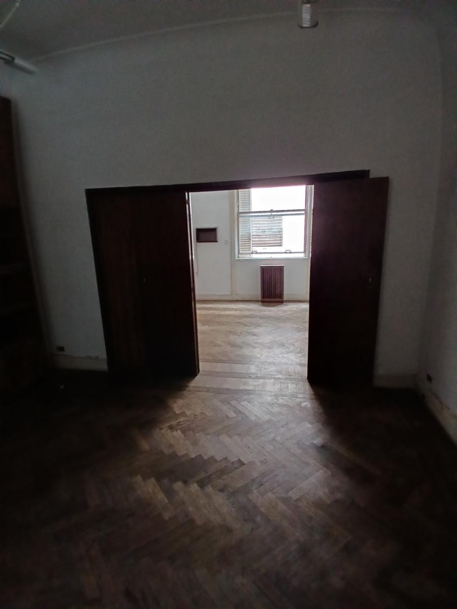 OFICINA DE 50 M2 CON 2 DESPACHOS Y COCINA COMPLETA EN EDIFICIO LA UNION - MUY SEÑORIAL Y DE ESTILO - 6