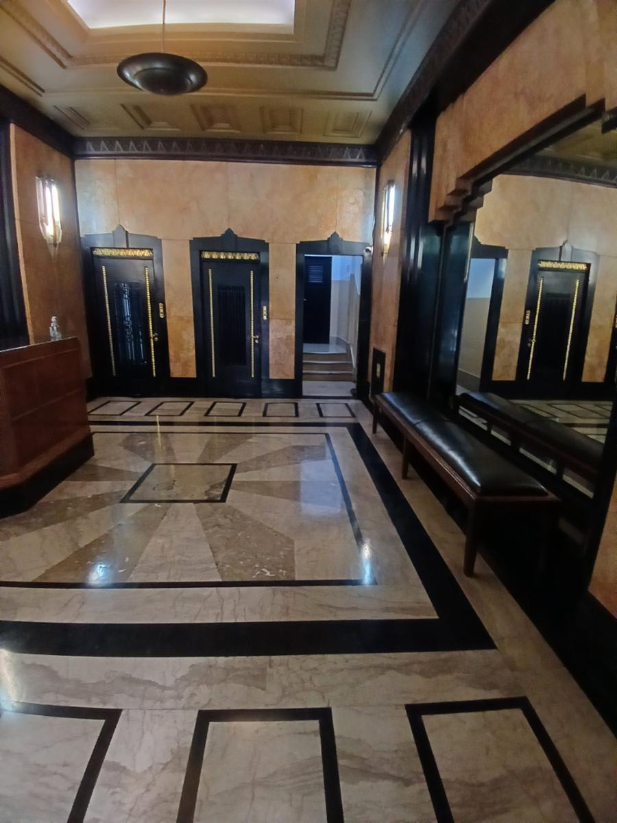 OFICINA DE 50 M2 CON 2 DESPACHOS Y COCINA COMPLETA EN EDIFICIO LA UNION - MUY SEÑORIAL Y DE ESTILO - 12