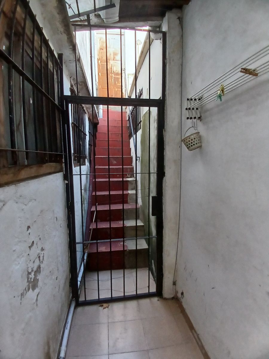 Departamento tipo casa en venta en Villa Pueyrredón — foto 6