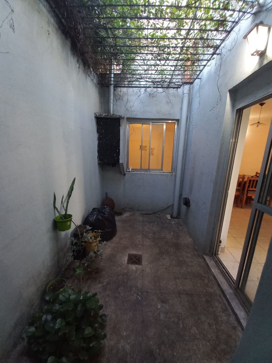 PH 3 AMBIENTES CONTRAFRENTE CON JARDIN - MUY BUENO — foto 9
