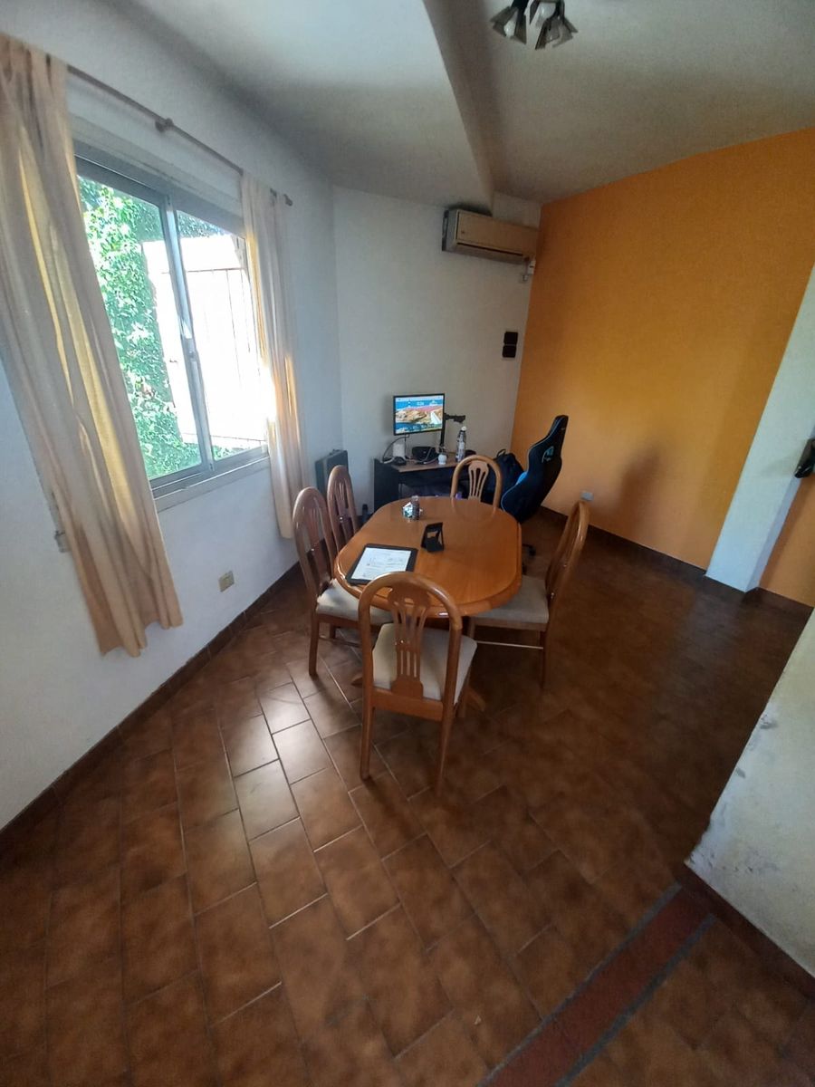 PH 4 Amb. Frente con Patio y Terraza - 2