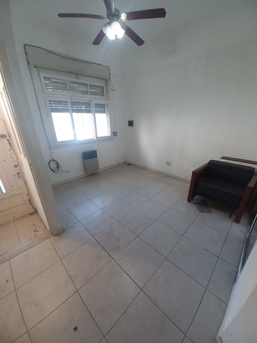 PH 2 Amb. al frente con patio - 6