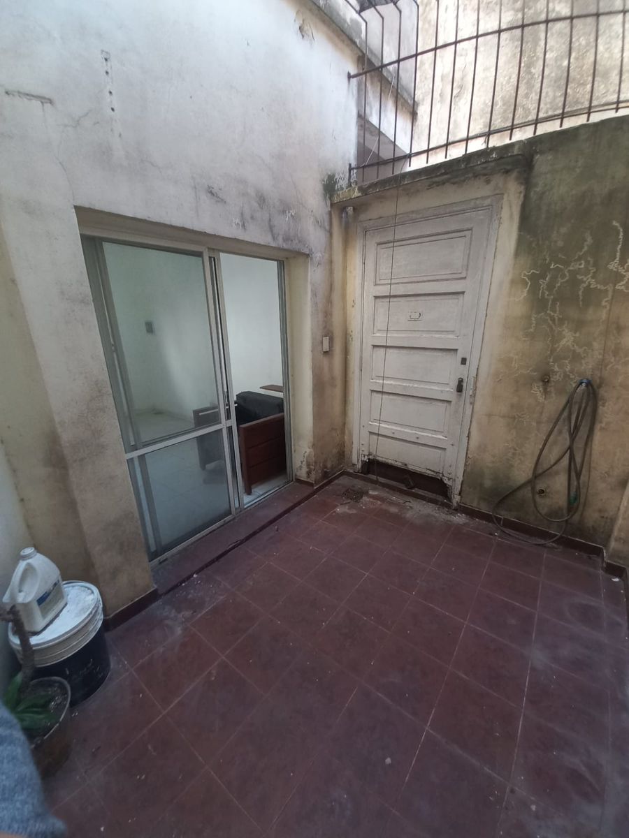 PH 2 Amb. al frente con patio - 8