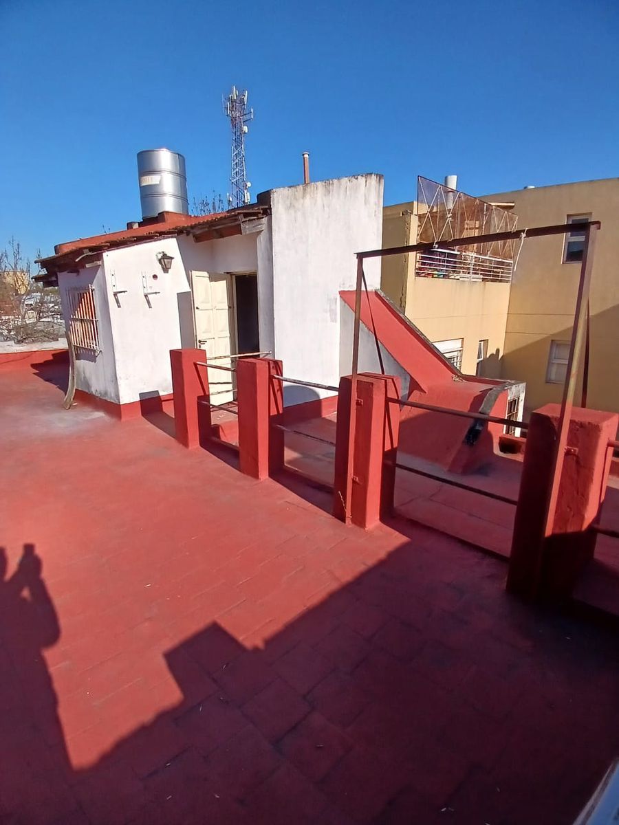 PH 5 AMBIENTES PRIMER PISO SIN EXPENSAS C/TERRAZA PROPIA T/ SUPERFICIE - 23