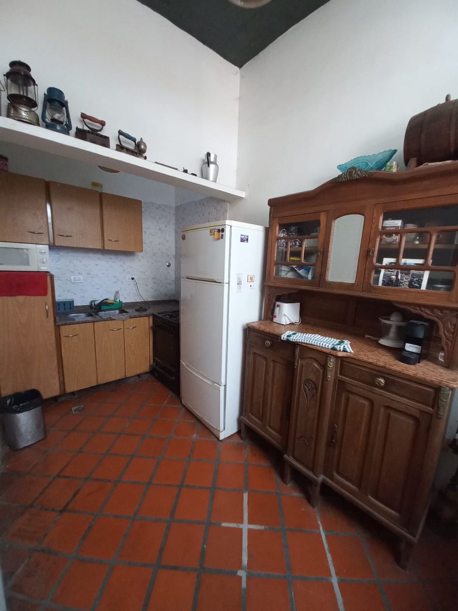 Casa 4 ambientes de estilo con Garage - 16