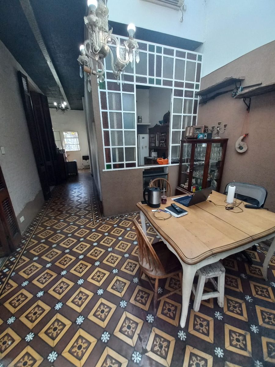 Casa 4 ambientes de estilo con Garage - 19
