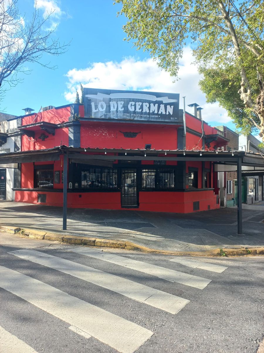 Local en Esquina para gastronomía todo equipado — foto 3