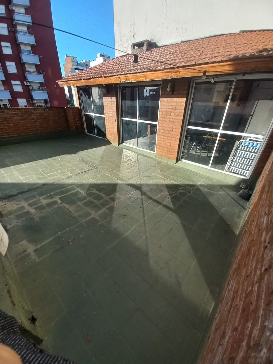 Piso único 3 Amb. Patio + Terraza y Quincho — foto 14