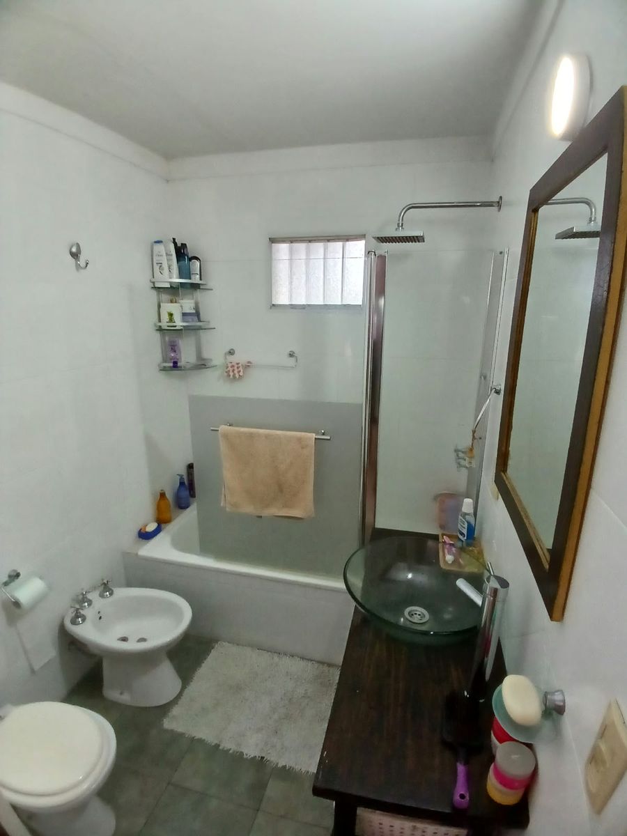 PH AL FRENTE TIPO DUPLEX EN 1ER PISO 3 AMBIENTES 2 BAÑOS QUINCHO CON PARRILLA - 3