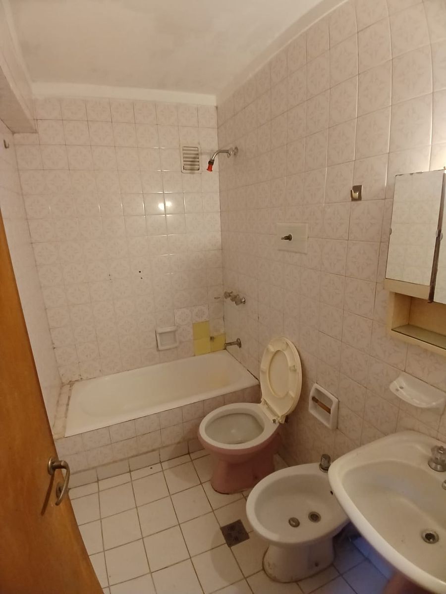 2 AMBIENTES EN PRIMER PISO CON PATIO - 21