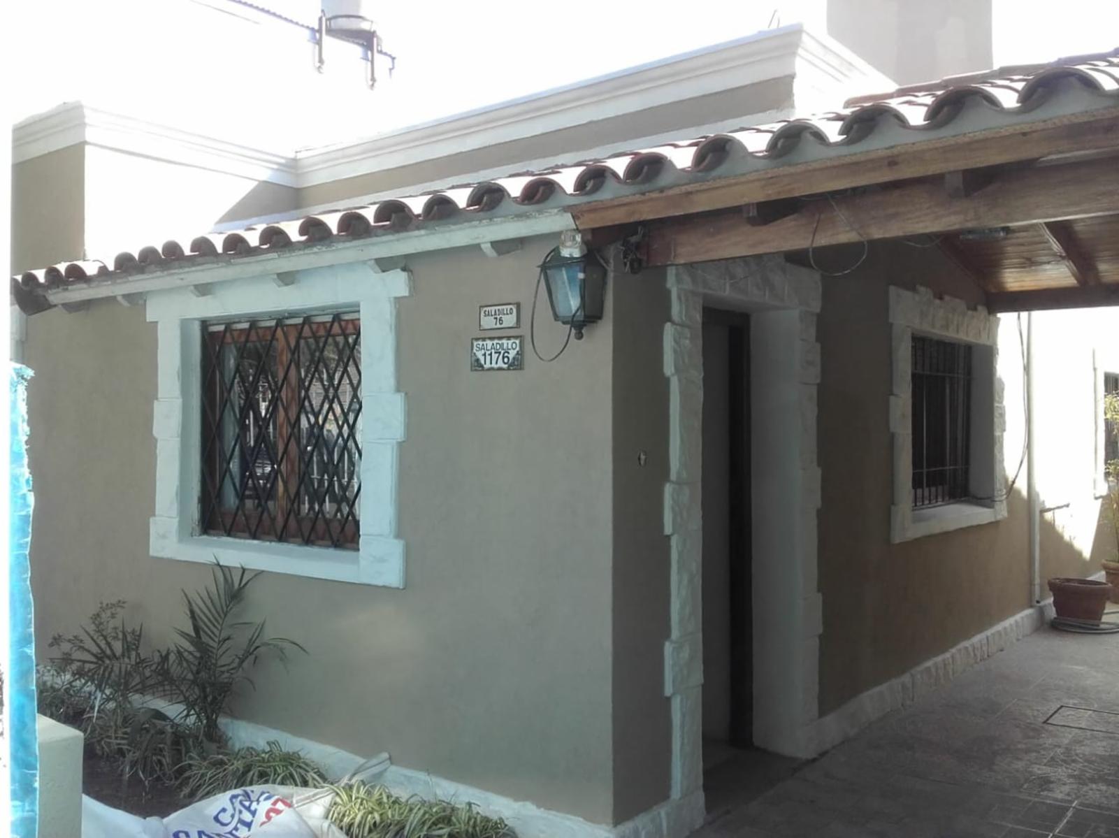 CASA EN BARRIO GORKI GRANA