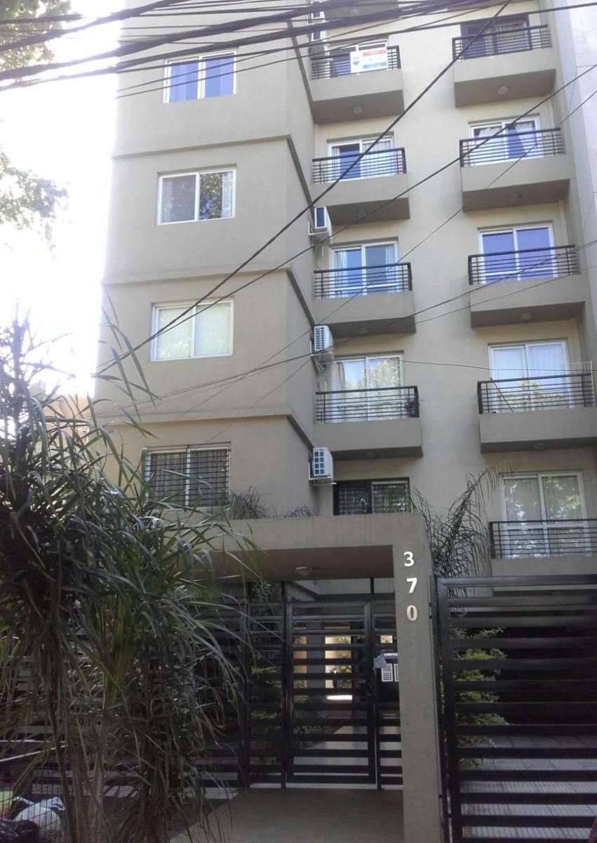 Departamento 2 ambientes en Morón. Oportunidad Impecable