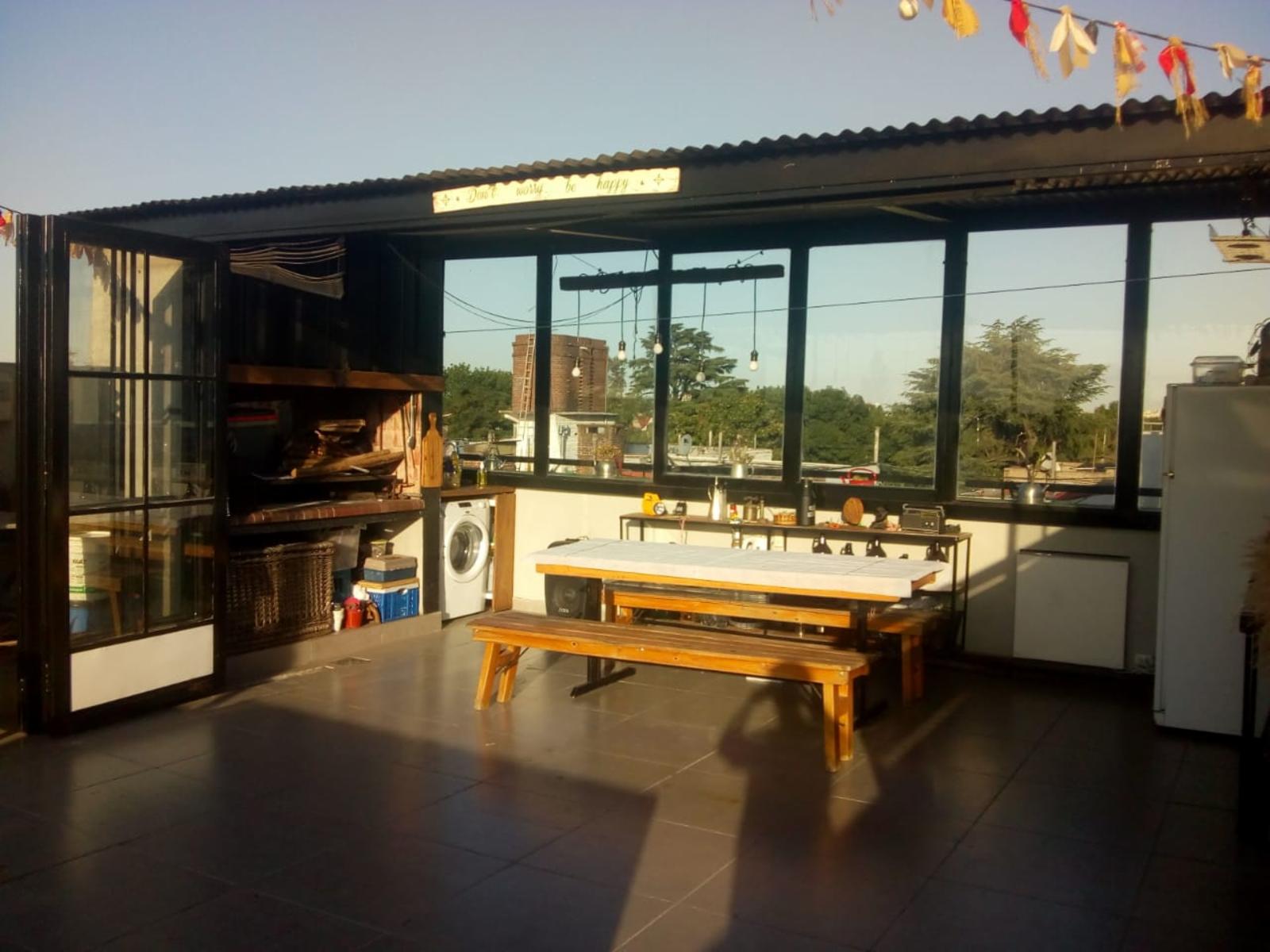 Departamento 2 ambientes con terraza propia y cochera ubicado en zona exclusiva de Castelar norte. Impecable — foto 11