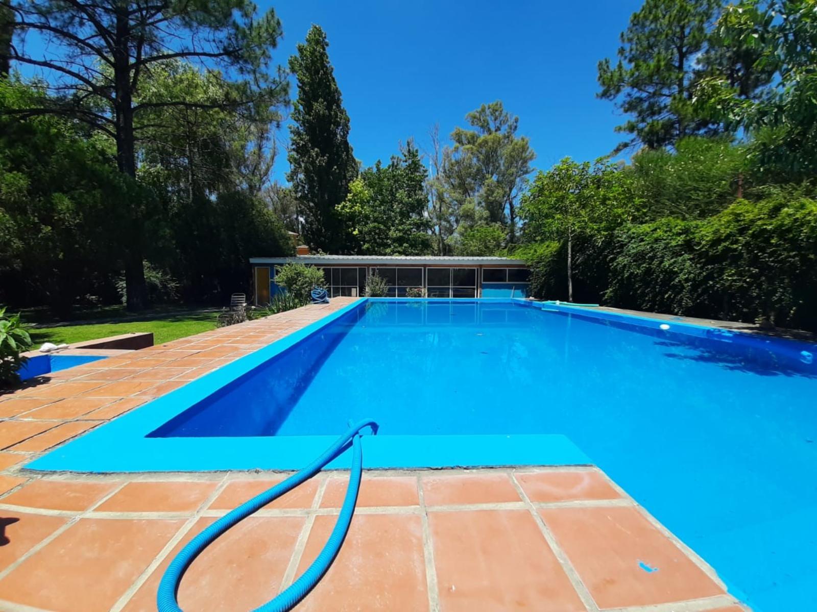 Casa de 5 ambientes en amplio lote parquizado — foto 4