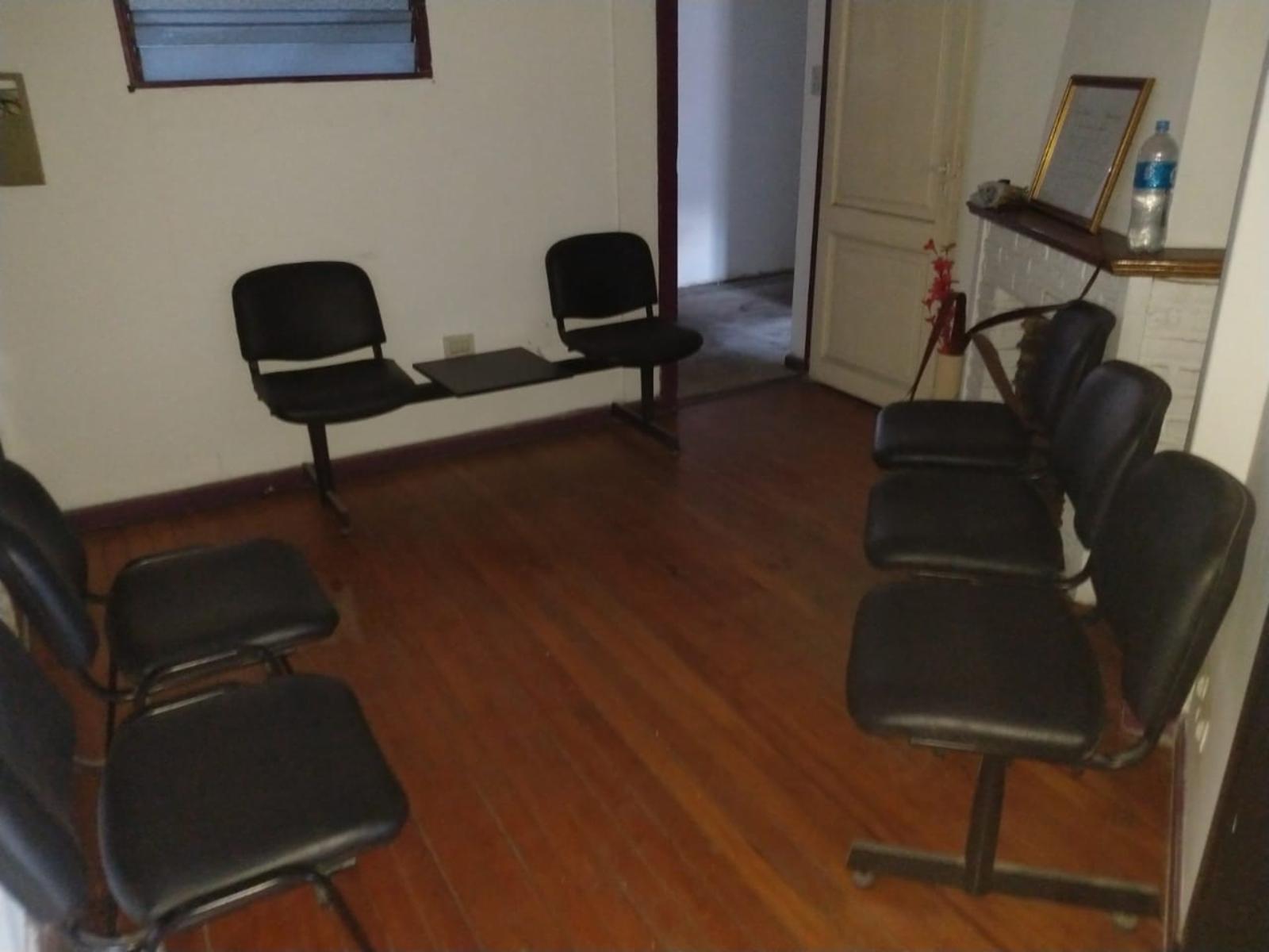 Departamento en excelente ubicación de RAMOS MEJIA, Alquiler uso propfesional/Depósito - 4