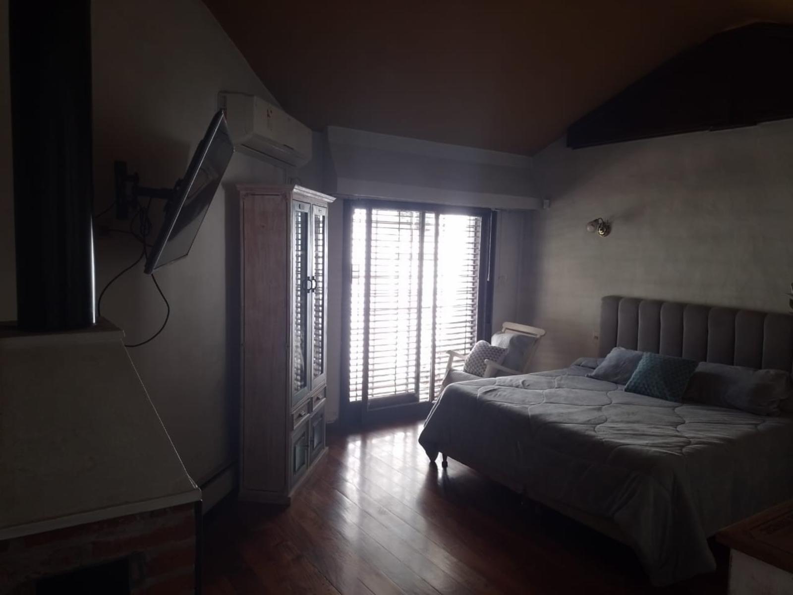 Casa en excelente zona de Parque Leloir — foto 2