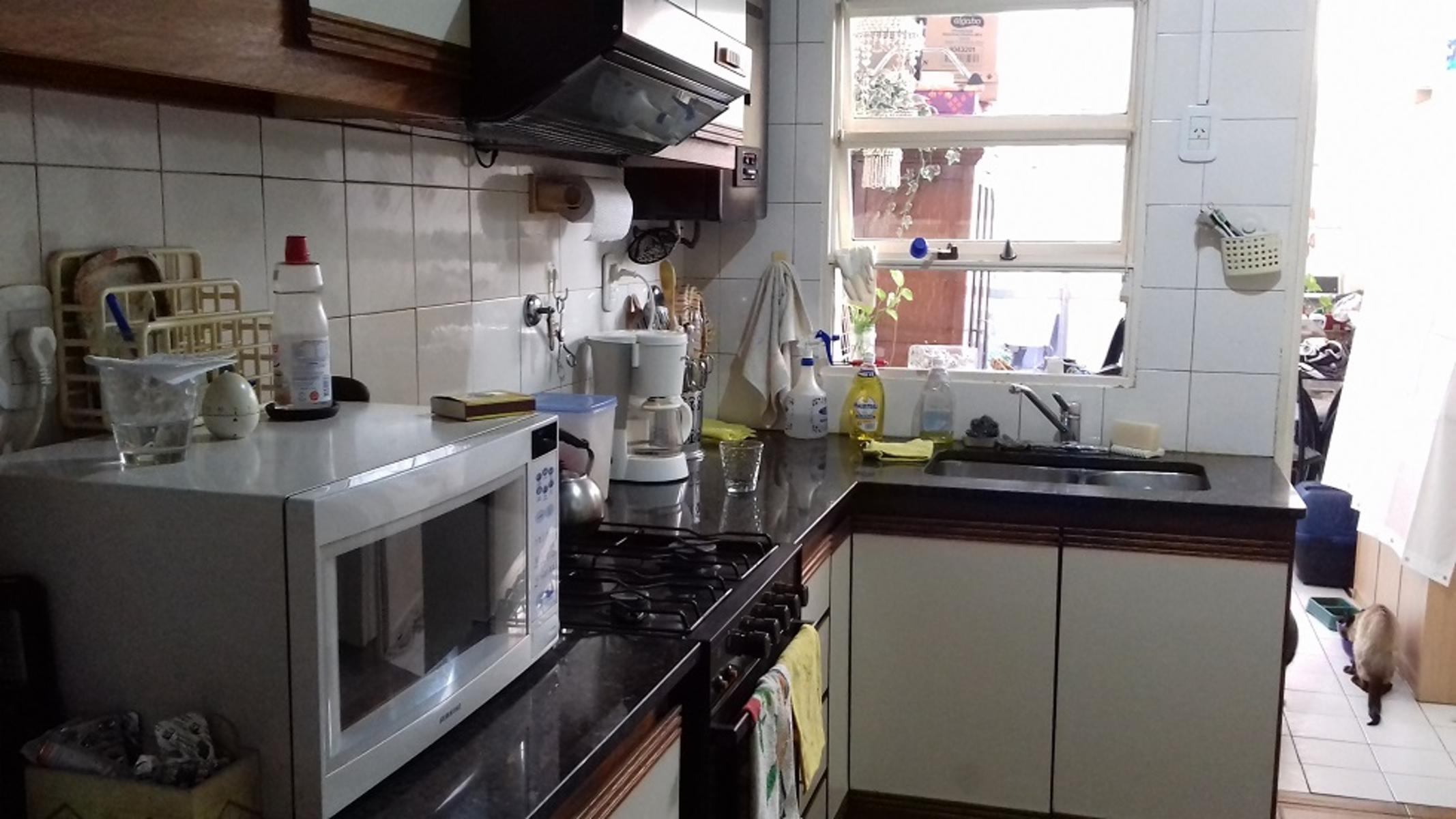 Amplio Tipo Casa P.H Sin Expensas 3 Amb al Frente Planta Baja Falcón y Pergamino — foto 9