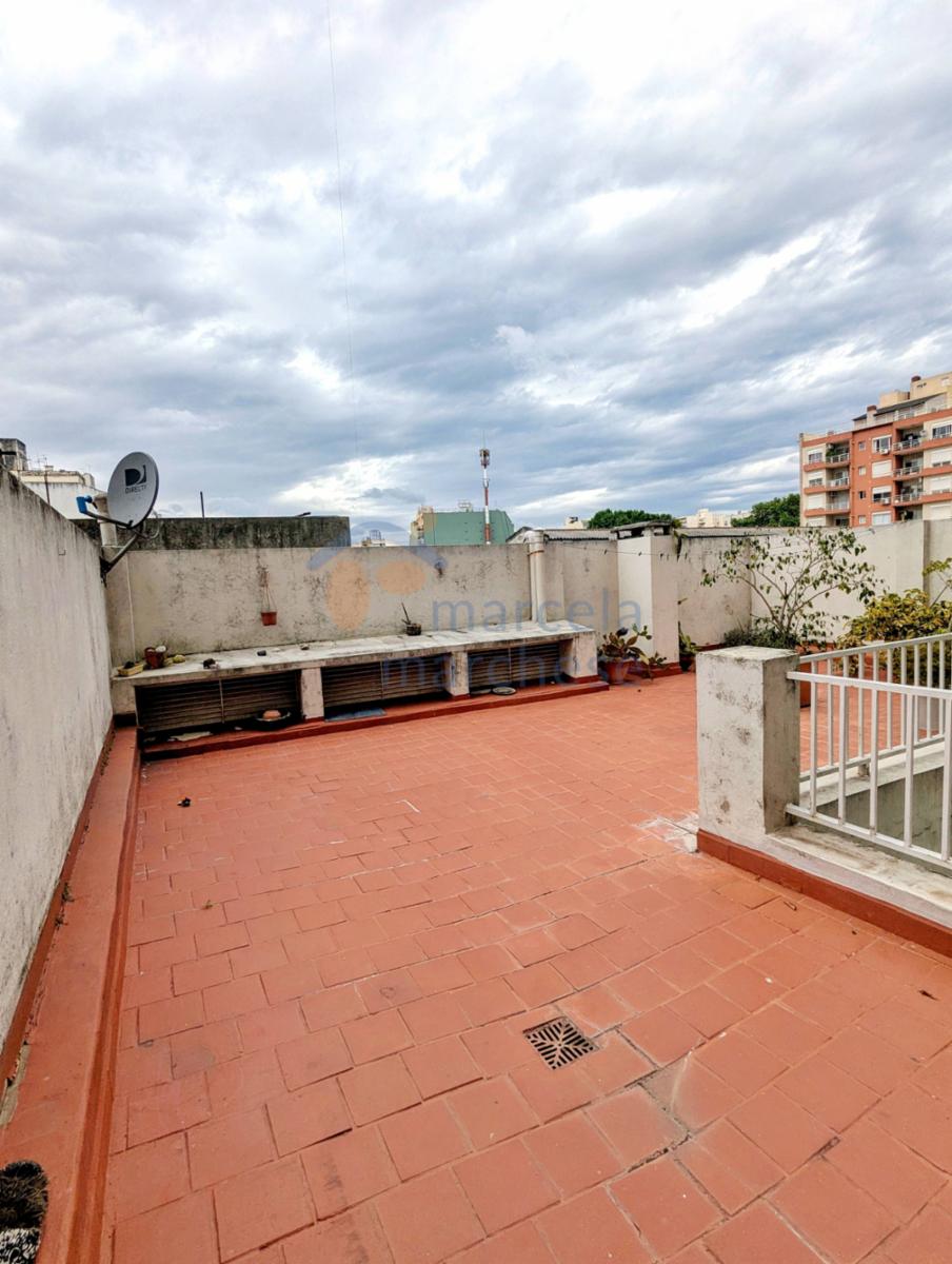 DEPTO. 2 Amb. C/ GRAN PATIO ATERRAZADO — foto 3