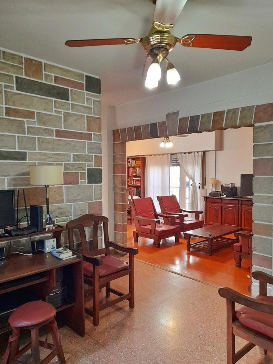 Piso Único: &ampampquotTipo Casa&quot Entrada Indep. S/expens, 3 Dorm, Ptio, Parrilla