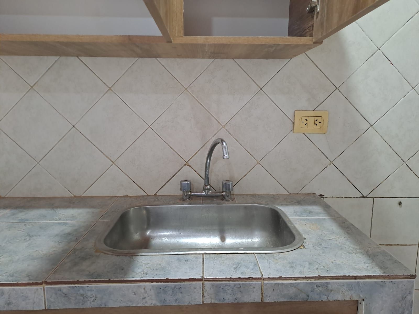 LA TABLADA- NAZAR AL 500 - ALQUILER-DEPARTAMENTO P.ALTA .3 AMB. - 34