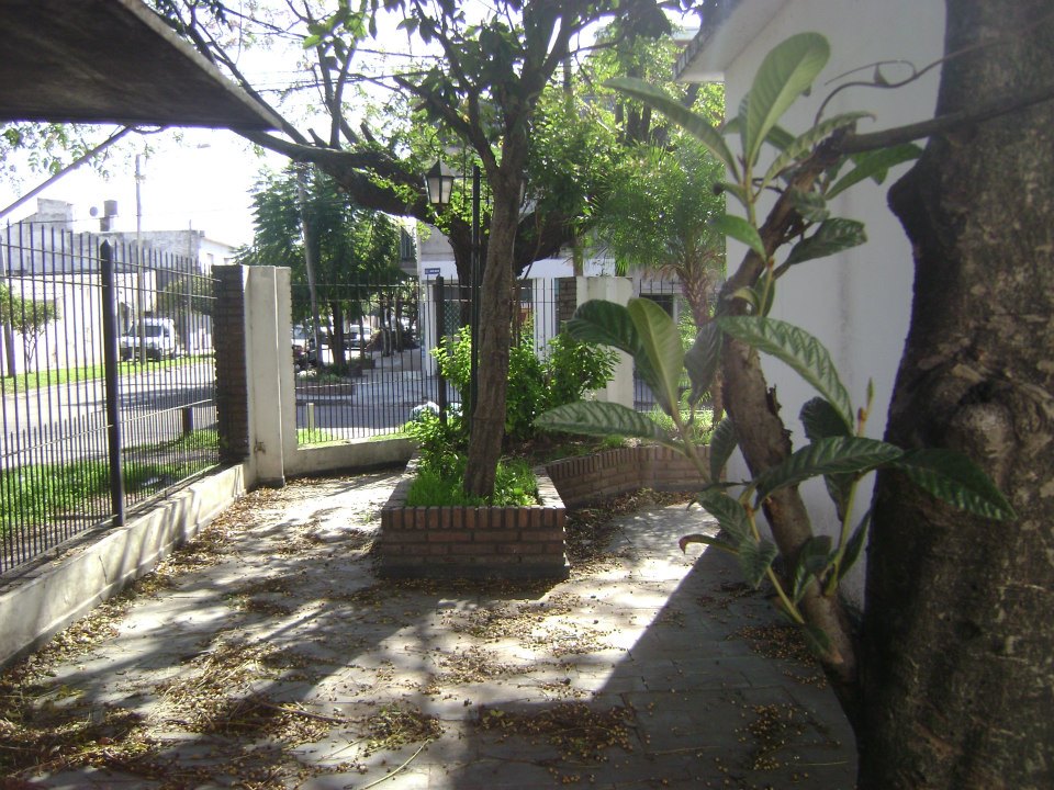 ALDO BONZI-ALQUILER-CASA 4 AMBIENTES - 5