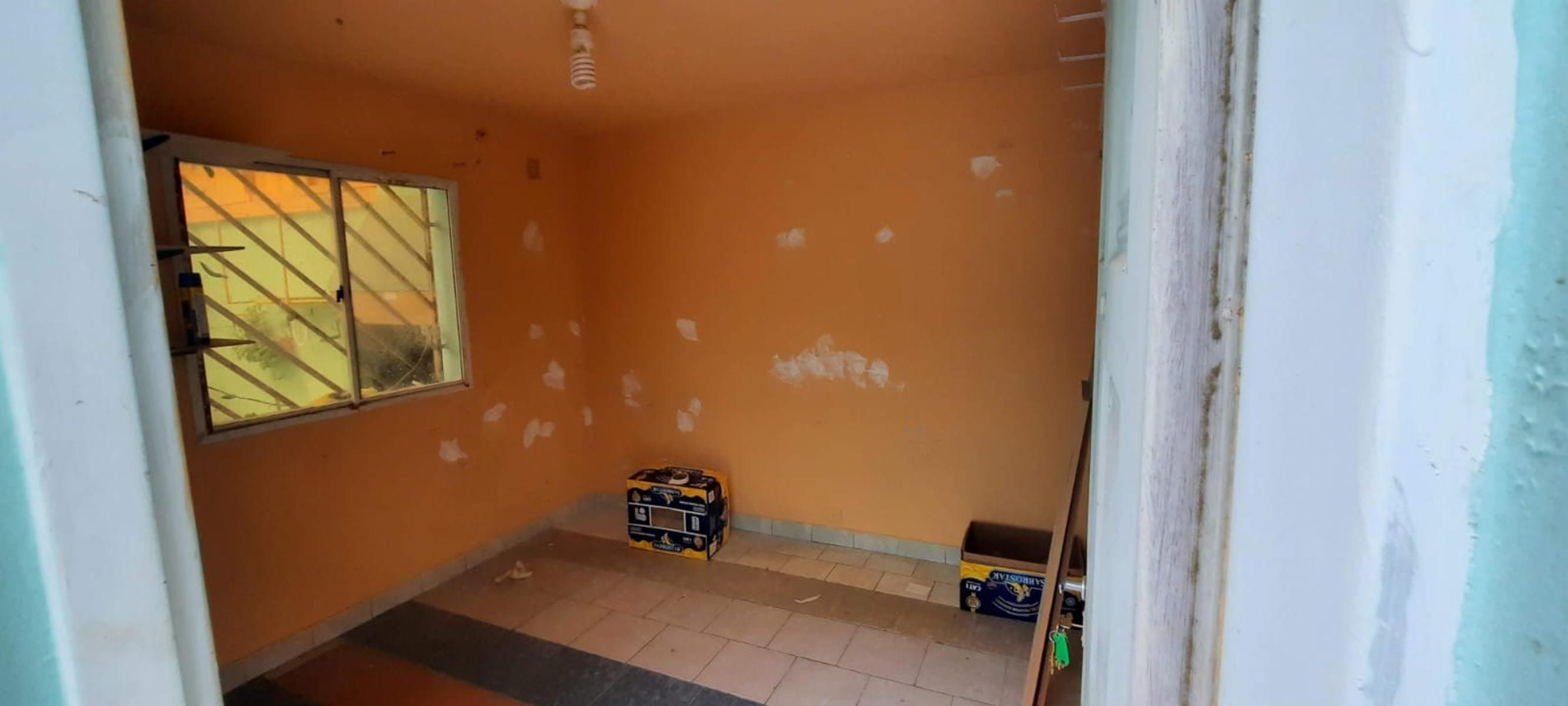 Amplia casa multifamiliar en venta - 13