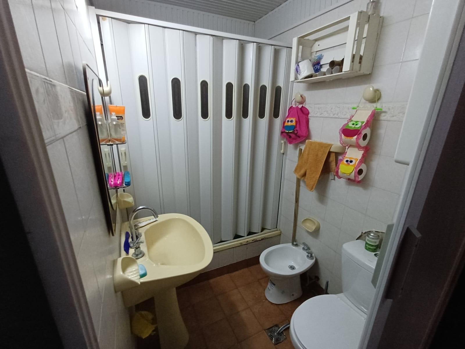Casa familiar grande y hermosa en venta - 4