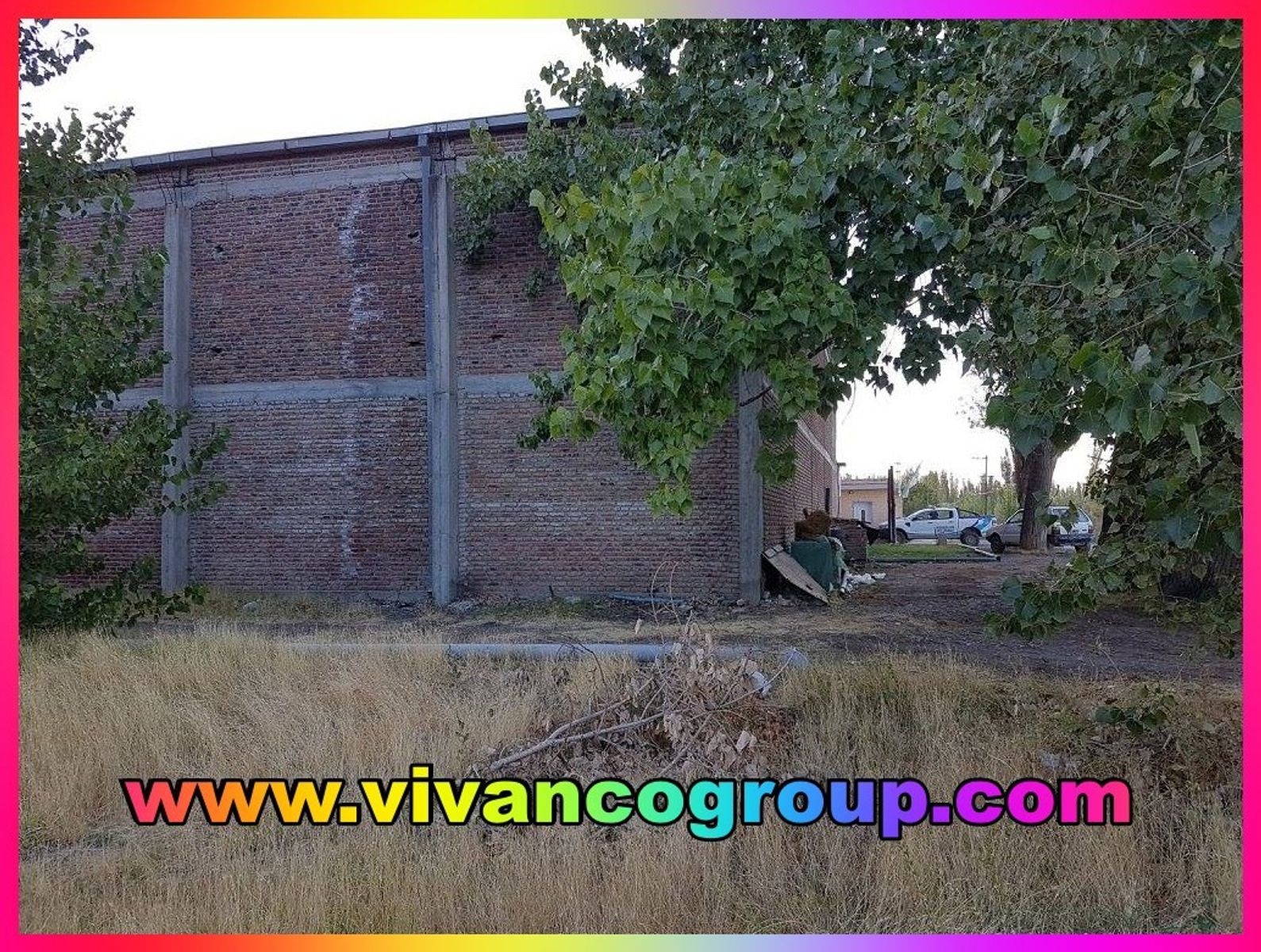 Se vende Galpón 3300 m2. - Zona chacras - Cinco Saltos - Provincia deRío Negro - 1