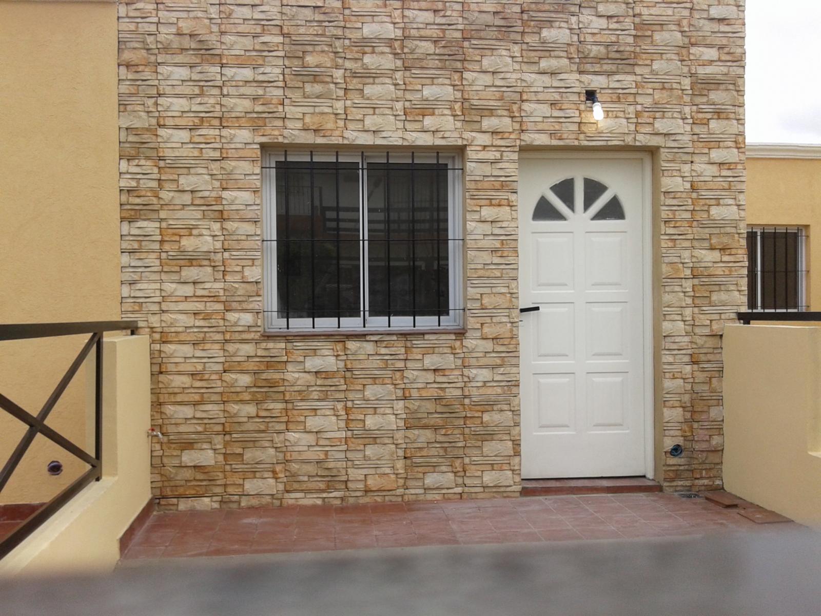 VENTA:Ideal inversor, Complejo de tres departamentos en Villa de Mayo — foto 2