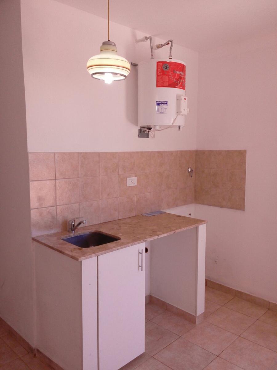 VENTA:Ideal inversor, Complejo de tres departamentos en Villa de Mayo — foto 7