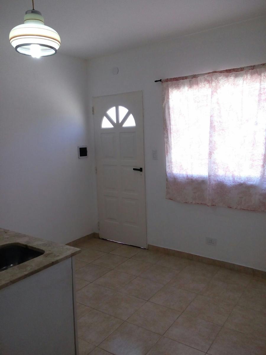 VENTA:Ideal inversor, Complejo de tres departamentos en Villa de Mayo — foto 9