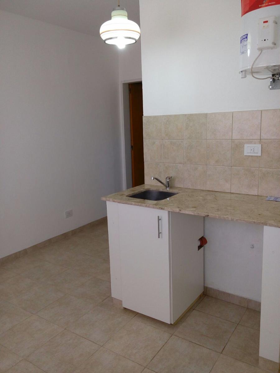 VENTA:Ideal inversor, Complejo de tres departamentos en Villa de Mayo — foto 10