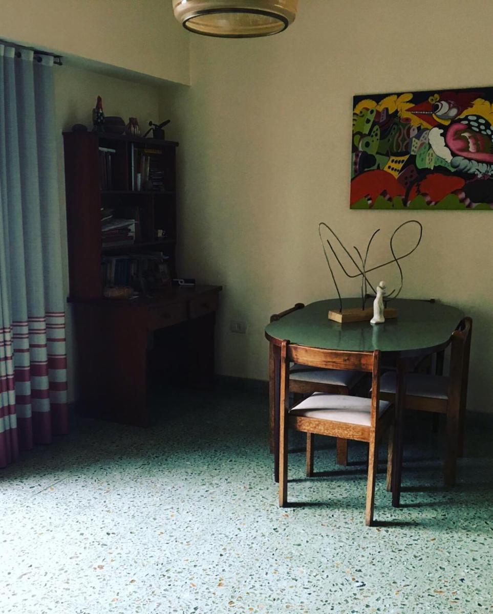 VENTA Propiedad tres ambientes mas dos locales. Jose C Paz. - 10
