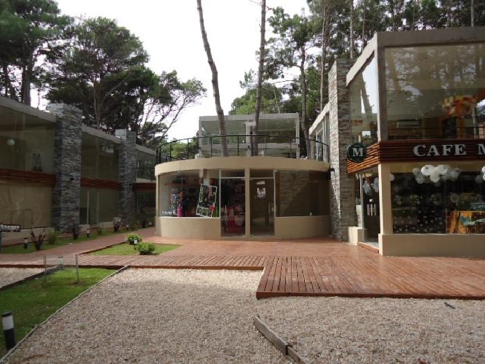 Venta en block de Locales Comercial en Mar de las Pampas, Villa Gesell, Buenos Aires — foto 10