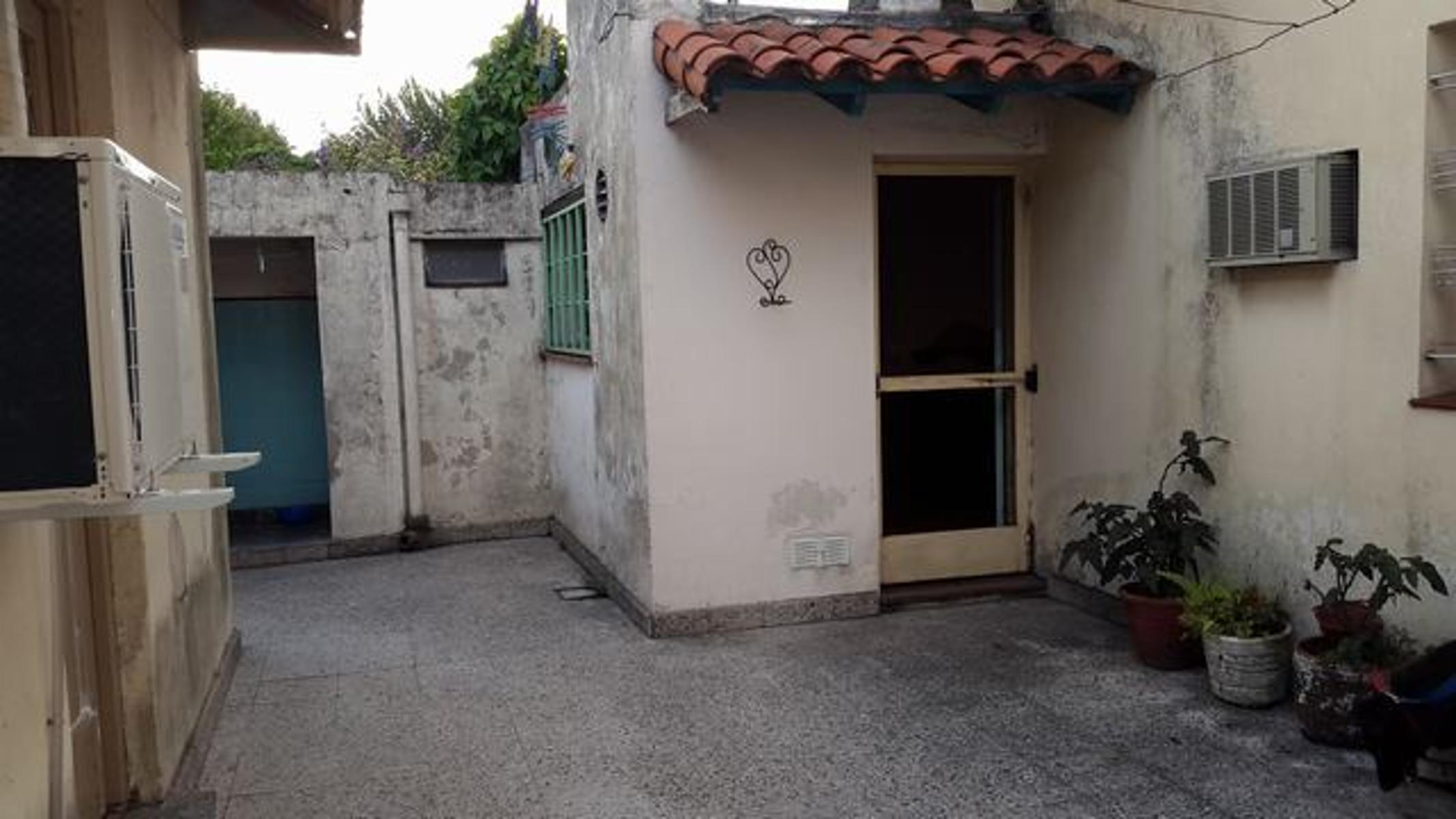 Venta Casa Banfield Oportunidad — foto 11