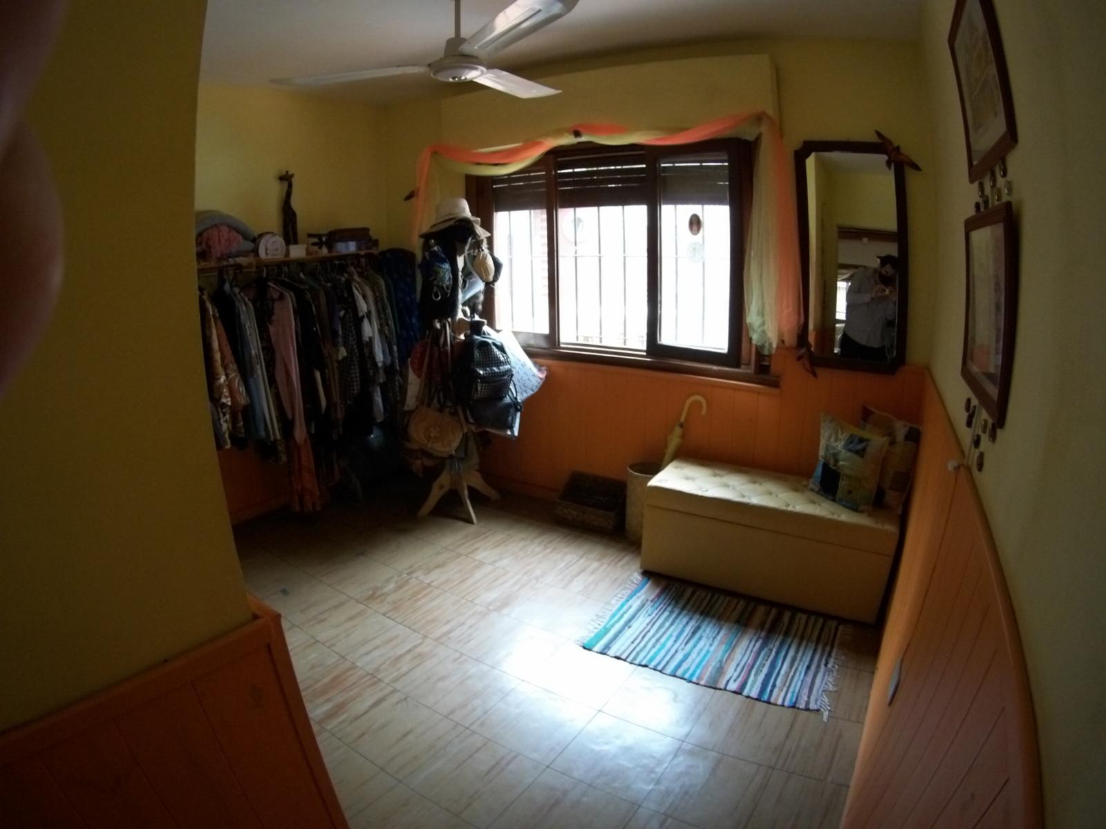 AMPLIA CASA EN ESQUINA — foto 4