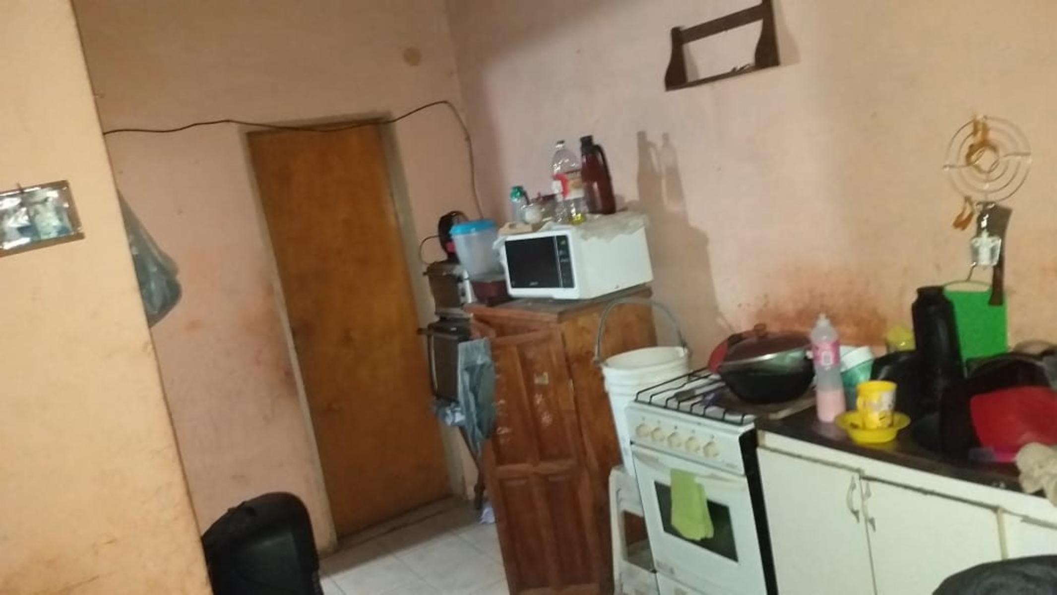 CASA 2 AMB C AMPLIO TERRENO MONTE GRANDE