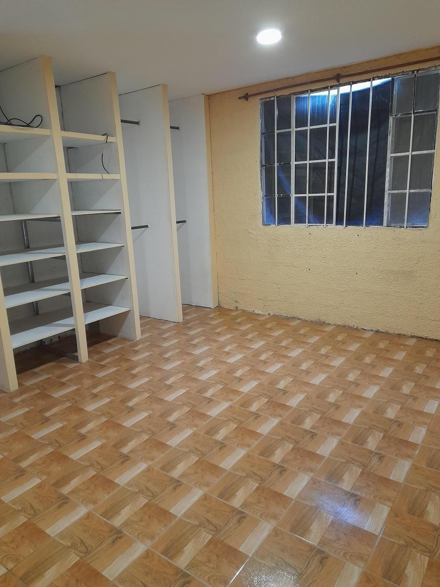 amplia casa en temperley — foto 4