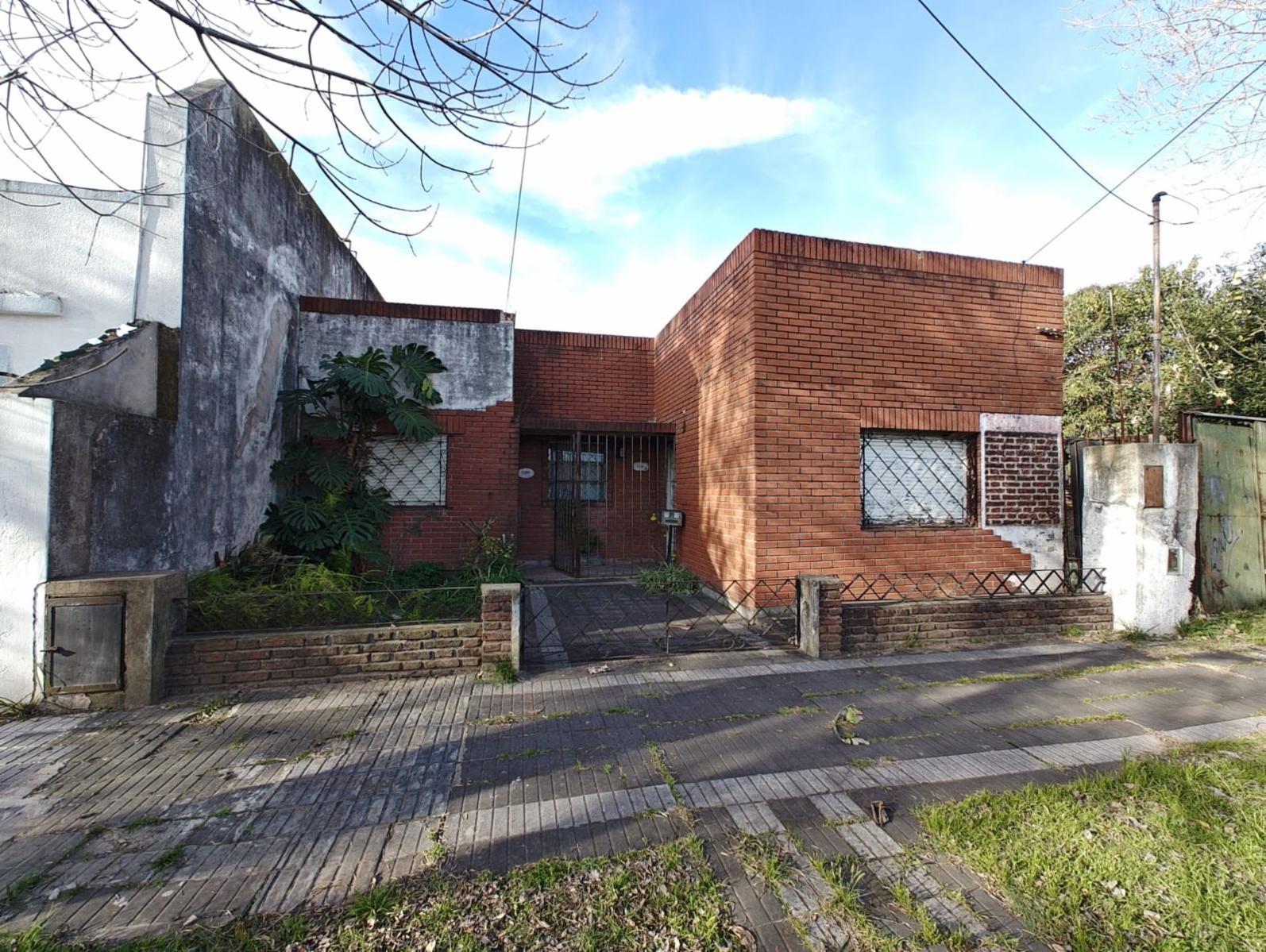 PROPIEDAD A REFACCIONAR EN VENTA/ RESERVADA/ — foto 2
