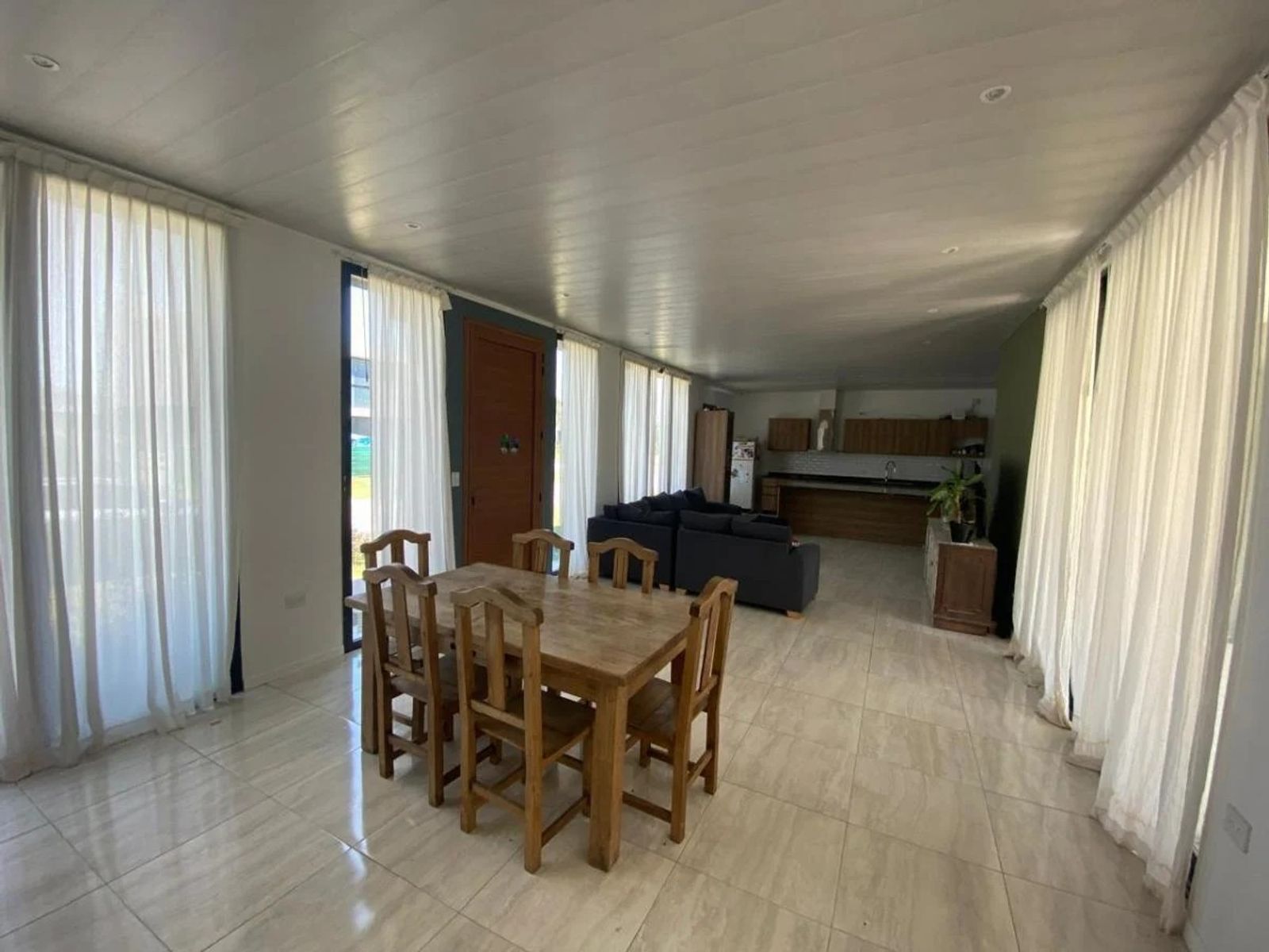 Moderna casa 4 dormitorios con pileta en Horizontes al Sur - Lista para mudarse — foto 14