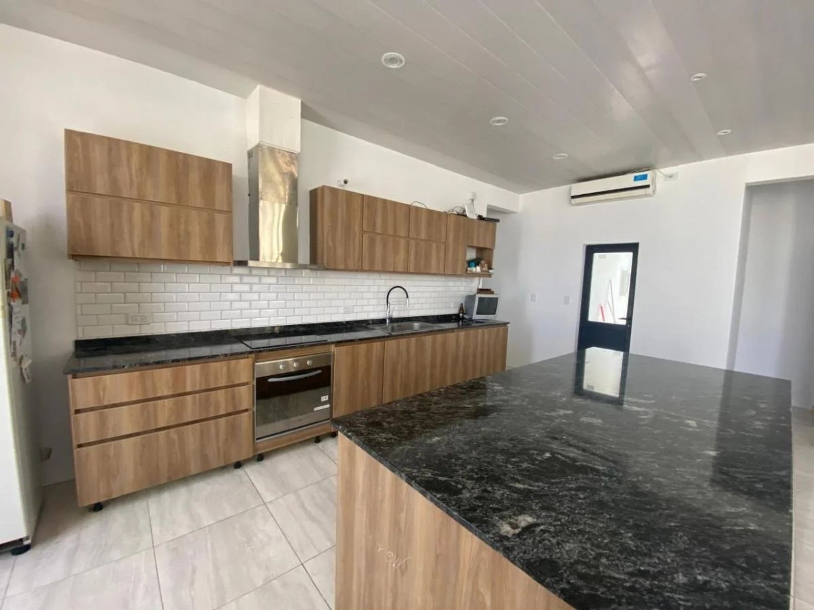 Moderna casa 4 dormitorios con pileta en Horizontes al Sur - Lista para mudarse — foto 15