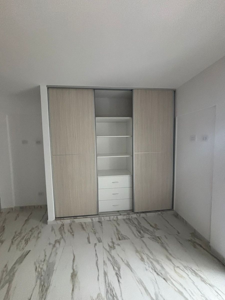 MONOAMBIENTE DE CATEGORIA