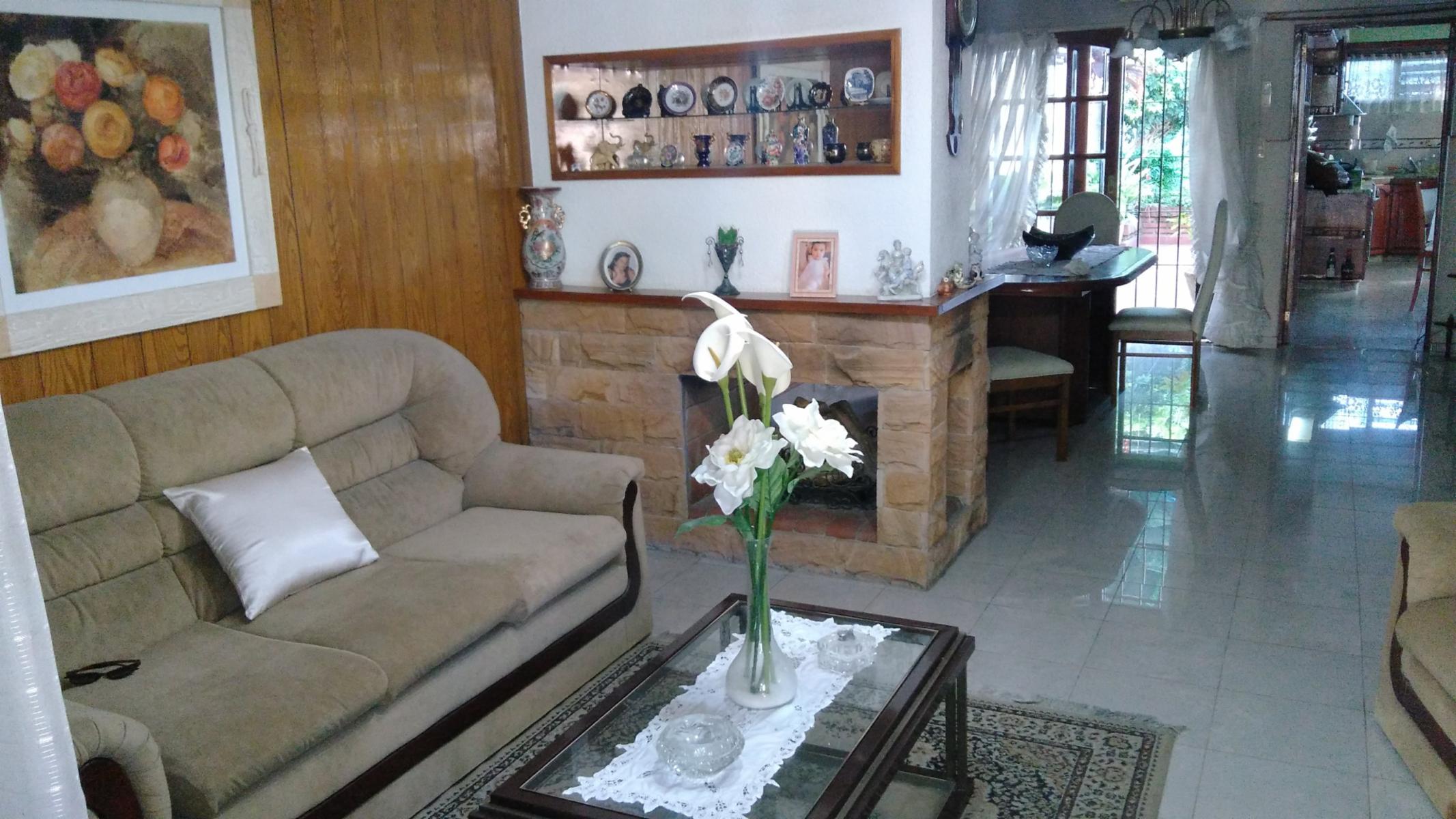 VENTA OPORTUNIDAD Bº Los Hornos LA PLATA, 2 dor, 5 ambientes escucha ofertas efvo. — foto 3
