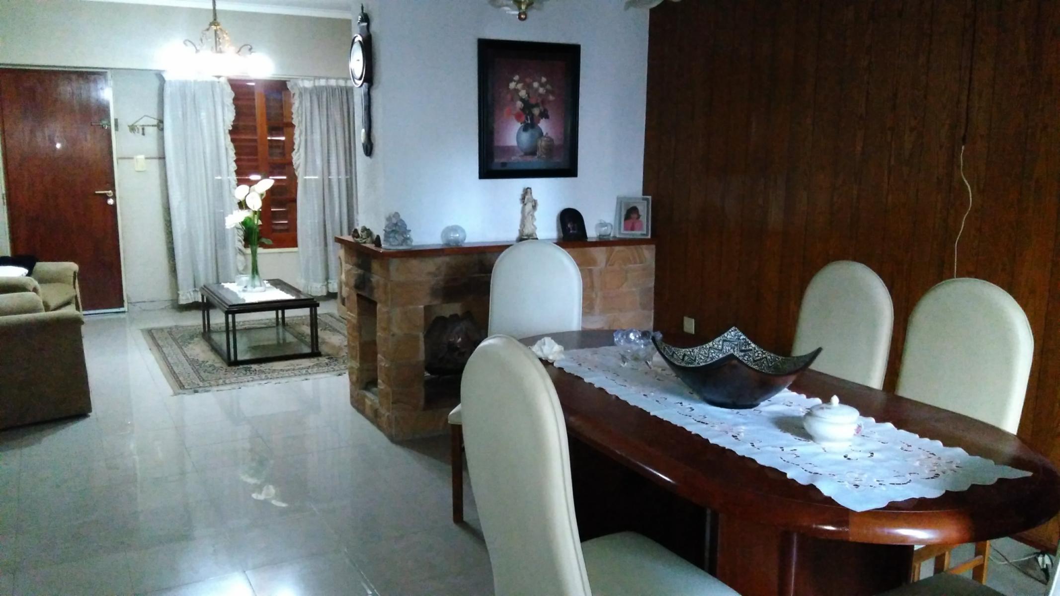 VENTA OPORTUNIDAD Bº Los Hornos LA PLATA, 2 dor, 5 ambientes escucha ofertas efvo. — foto 4