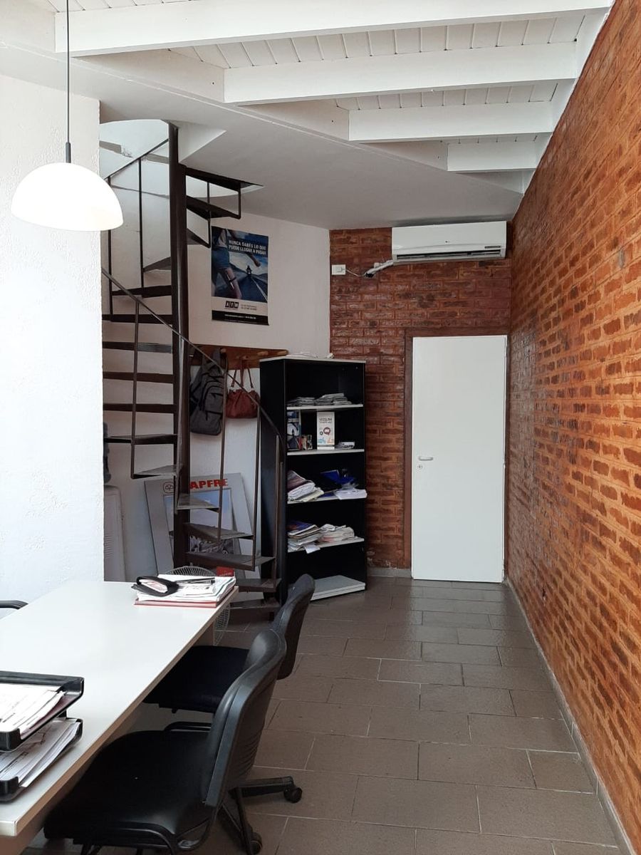 Local Comercial en Ubicación Estratégica ¡Alta Visibilidad y Potencial — foto 2