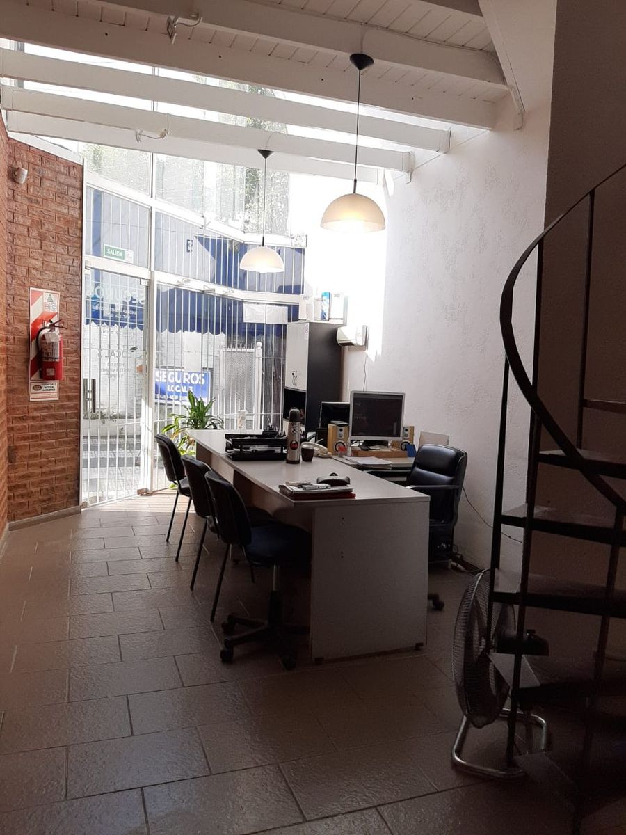 Local Comercial en Ubicación Estratégica ¡Alta Visibilidad y Potencial — foto 4